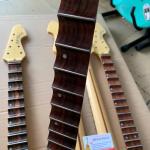 Cần đàn guitar phím lõm