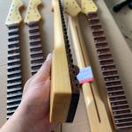 Cần đàn guitar phím lõm