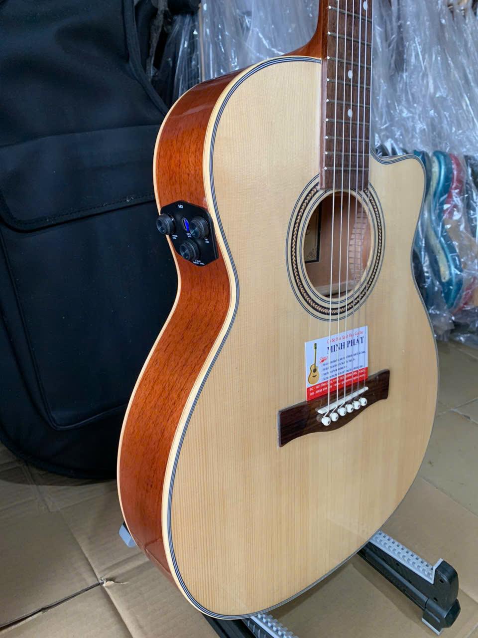 dan-guitar-acoustic-thung-mong-co-eq-m2-ket-noi-bluetooth (4)