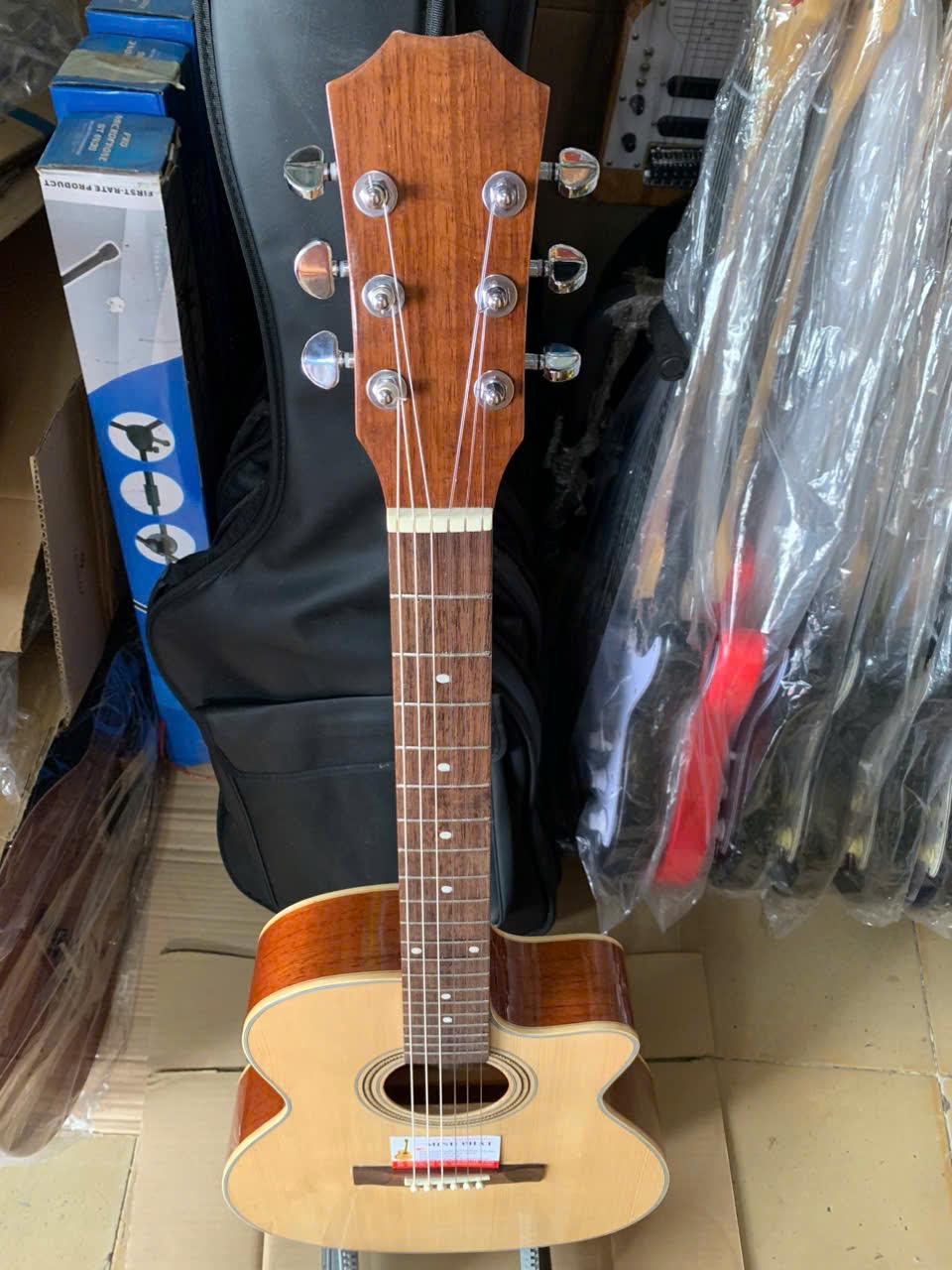 dan-guitar-acoustic-thung-mong-co-eq-m2-ket-noi-bluetooth (8)