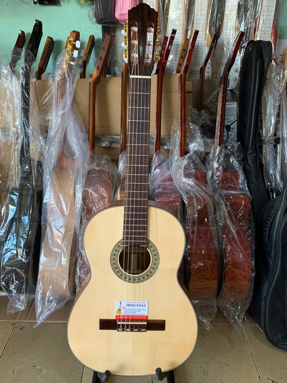 guitar-classic-go-cong(2)