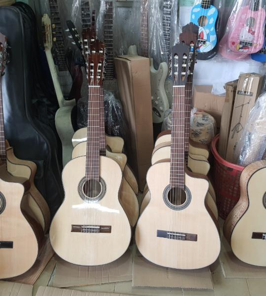 Đàn Guitar Classic Gỗ Sồi nguyên tấm cao cấp