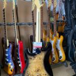 Đàn Guitar Điện Fender Phím Lõm Gỗ Nu - Mobin đũa cao cấp