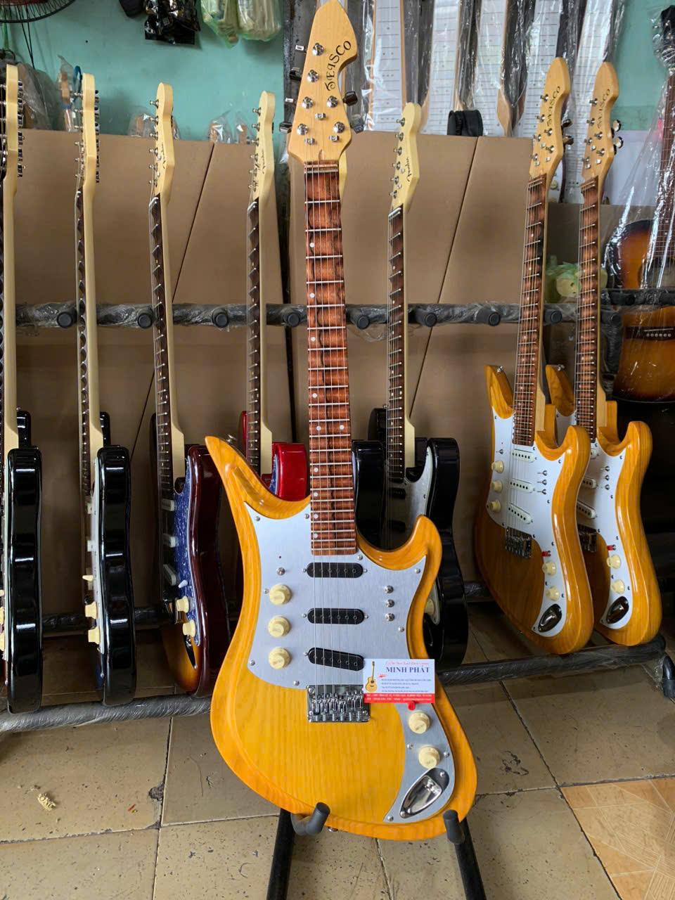 guitar-dien-phim-lom-tesco-cao-cap (1)