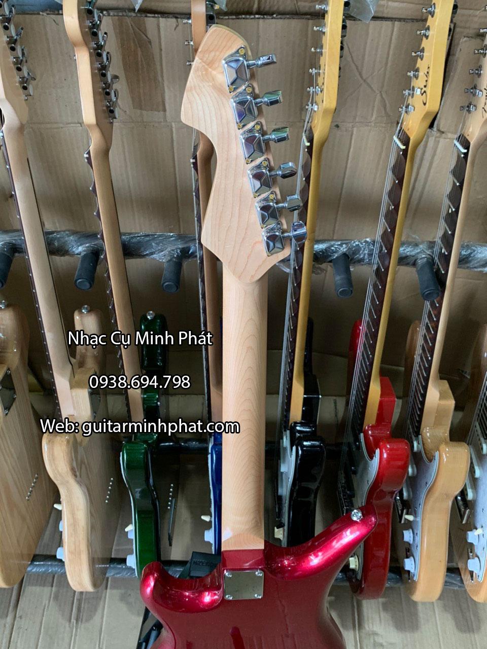 guitar-dien-phim-lom-tesco-gia-re (1)