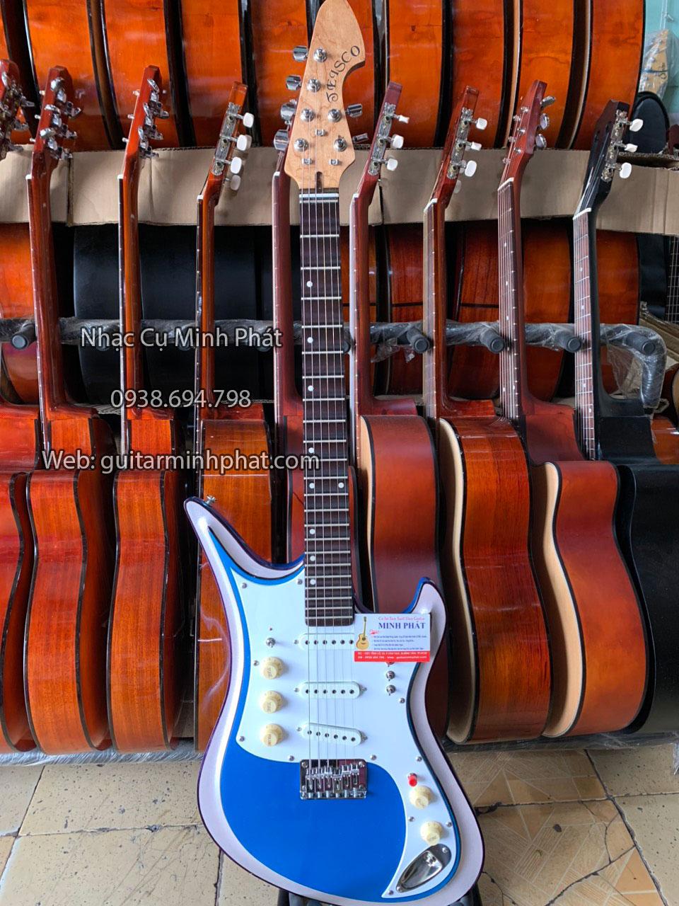 guitar-dien-vong-co-phim-lom-teisco (11)